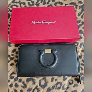 Salvatore Ferragamo Nero Calf Full Wallet